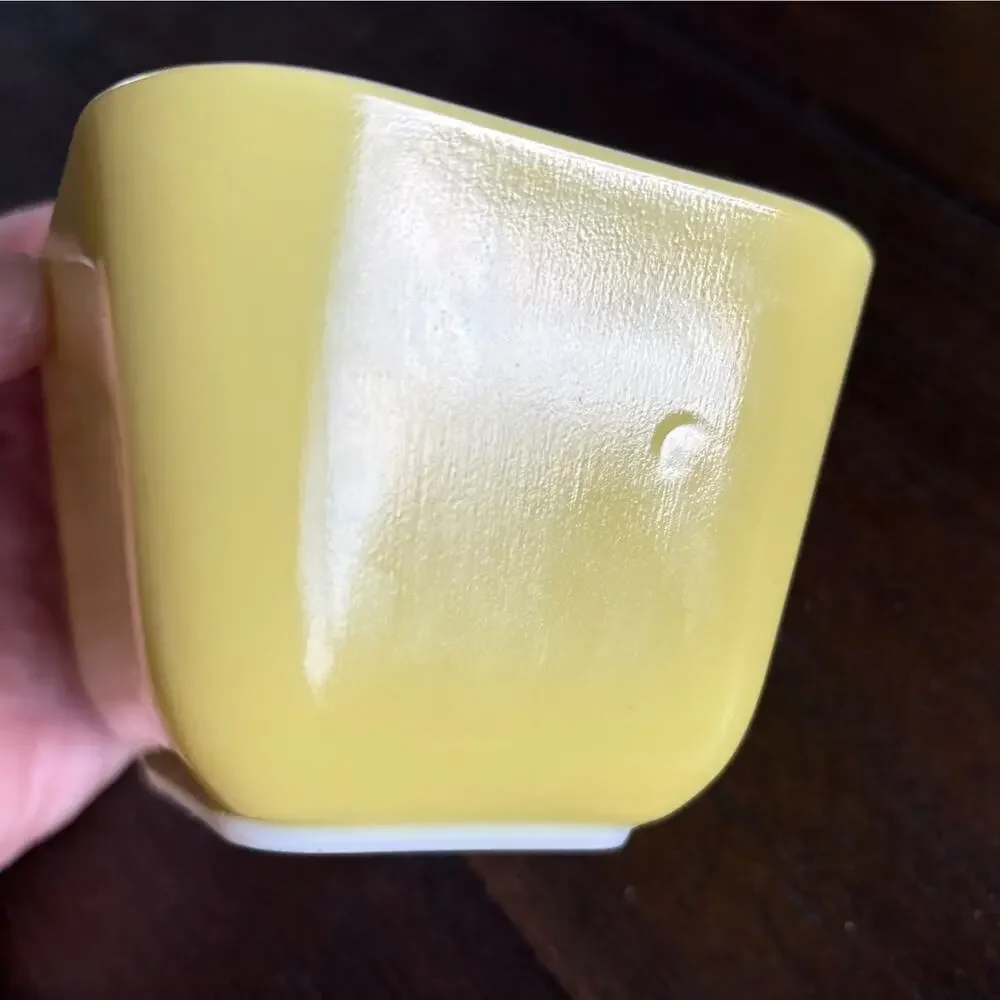 Qty 2 PYREX 501 B Yellow Refrigerator Dishes No Lids VTG Food Storage Fridgie